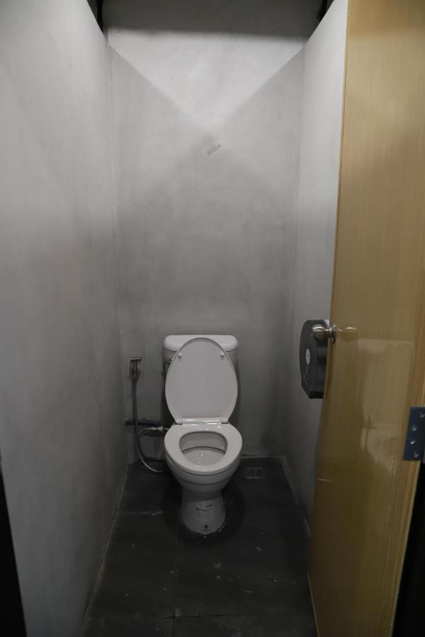 The Cube Hostel Khaosan Bangkok Exteriör bild