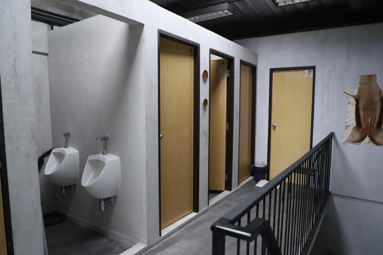 The Cube Hostel Khaosan Bangkok Exteriör bild