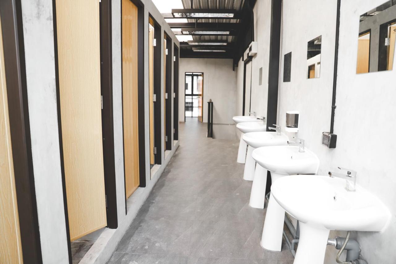 The Cube Hostel Khaosan Bangkok Exteriör bild